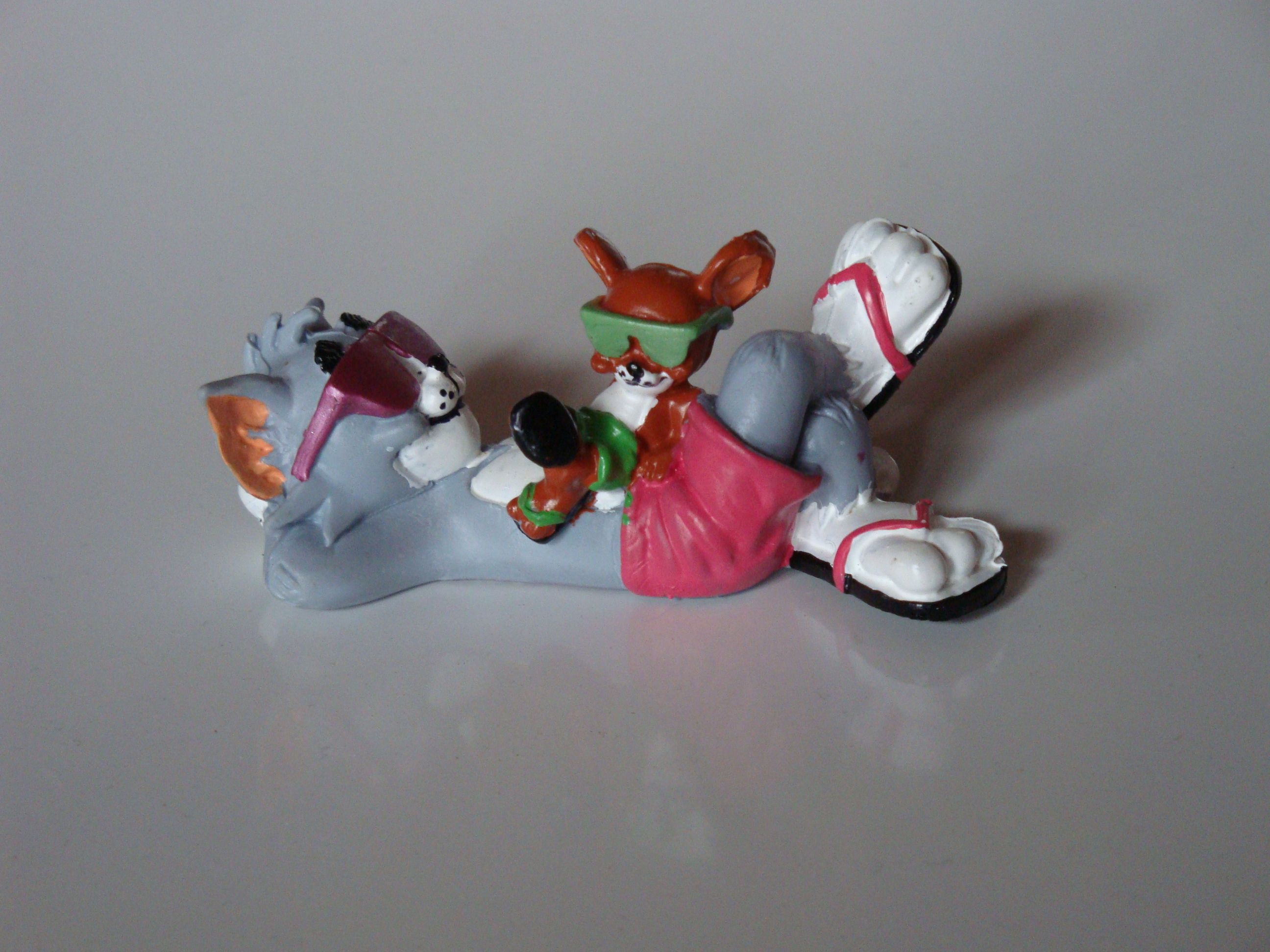 トム ジェリー 仲良く日光浴 フィギュア １９９０年 ディズニー好きフィギュアの部屋 楽天ブログ