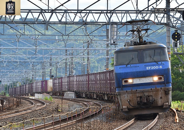 EF200-6 2016.09.23 5058レ.jpg