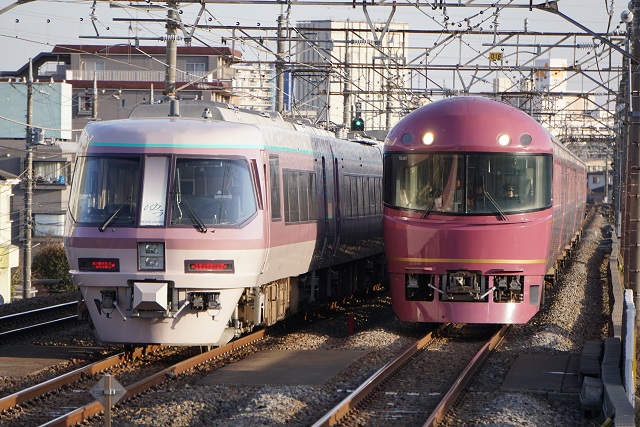 EF64 1046 鹿島 in お座敷リゾ－ト｢ゆう｣&｢宴｣ 並び3