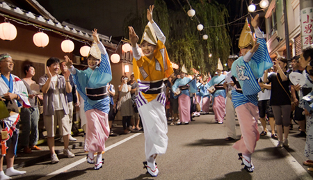 阿波踊り