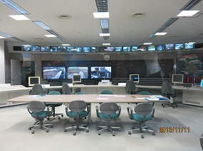 中央制御室-515(285-380).jpg