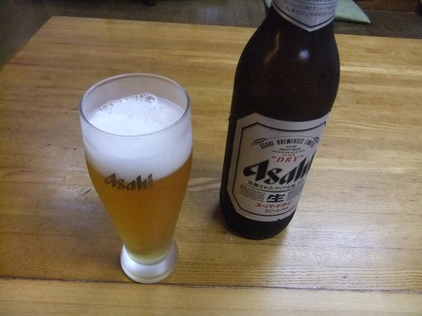 千住２丁目・柏屋のほろ酔いセット1700円（瓶ビール）