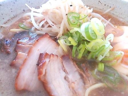 神戸ポークのチャーシュー麺2