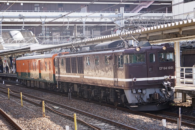 EF64 1001牽引 クモヤ143-51 大宮セ 出場！配給7