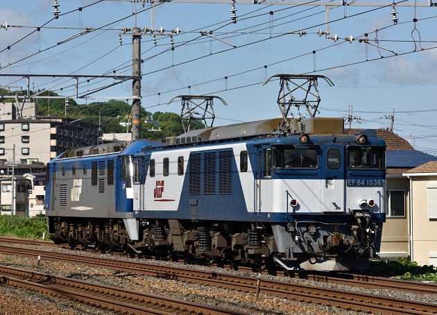EF64-1036 2015.06.06 8865レ EF210-11無動　.jpg
