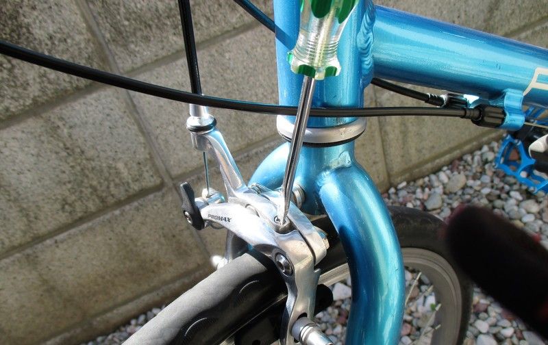 自転車 ブレーキ シュー 調整