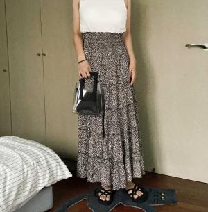 田中彩子さんの手掛けるブランドGypsohila（ジプソフィア）の
