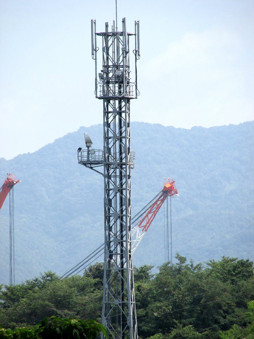 携帯電話電波塔