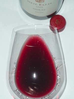 Neil Ellis Elgin Shiraz 2009 glass.jpg