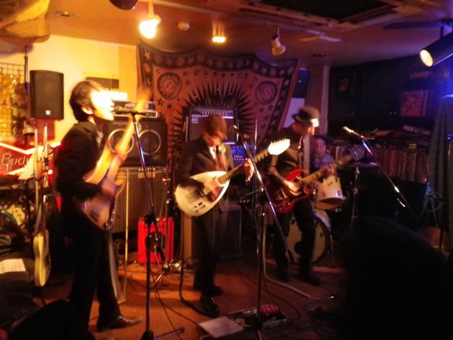 band 2
