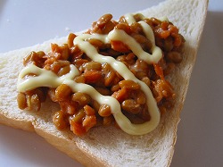 鮭マヨ納豆サンド