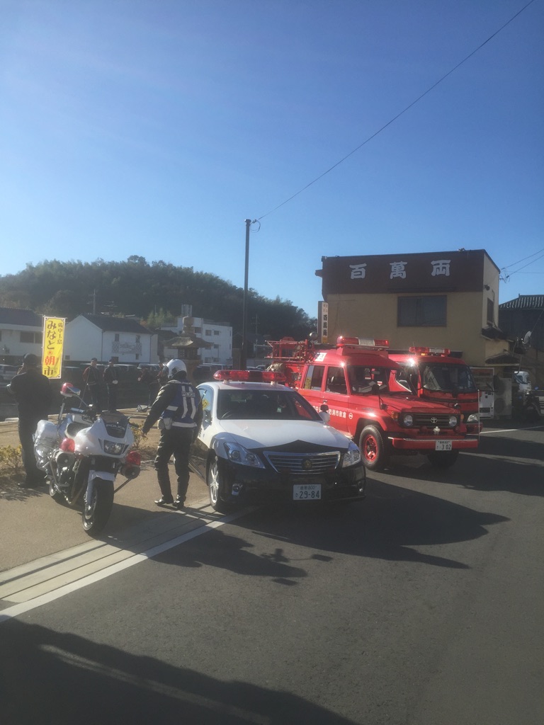 パト、白バイ