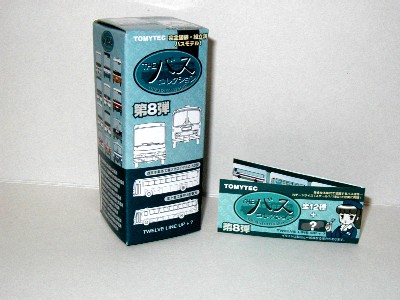 tomytecbus813r01.jpg