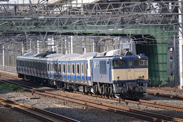 EF64 1030牽引 常磐線E531系 K477編成 配給3