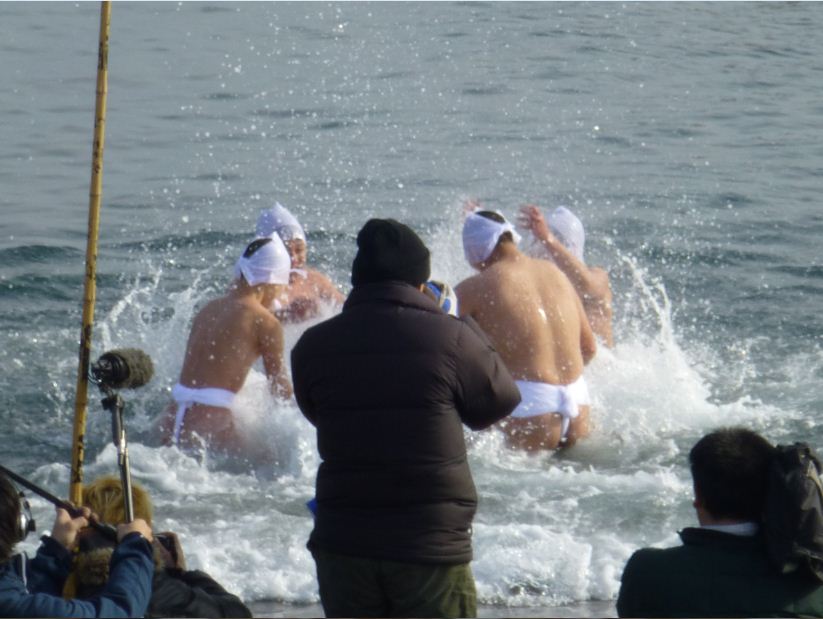 0116みそぎ祭り・海中沐浴