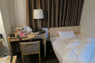ホテル部屋.jpg