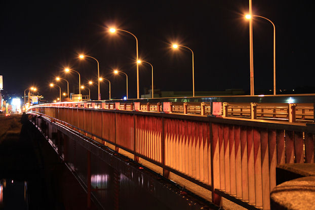 深夜の橋