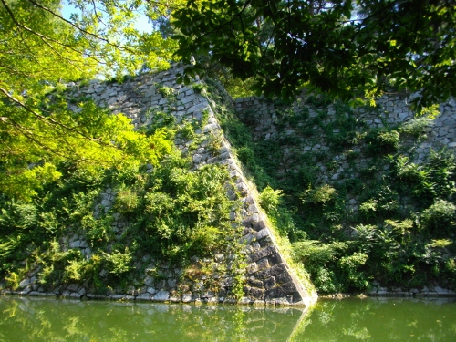 伊賀上野城高石垣 (3) (500x375).jpg