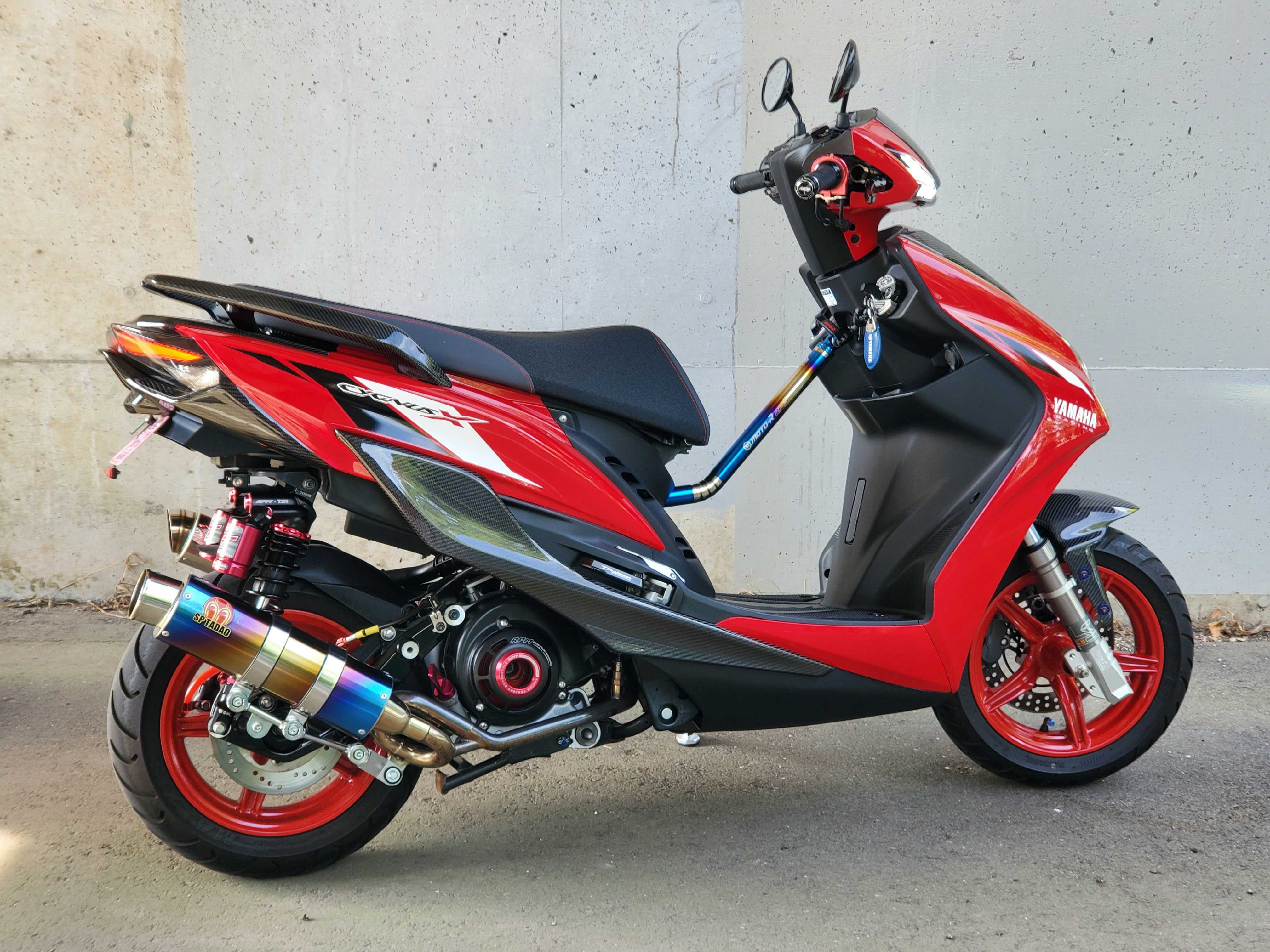 通勤バイクの話】勢いでカスタムし過ぎたシグナスXのご紹介。 | 男の