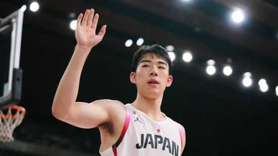「いや可愛すぎるのだが！」バスケ日本代表戦に“SPブースター”広瀬すずが再降臨で話題沸騰！「破壊的なビジュ」「盛り上がっていいね」