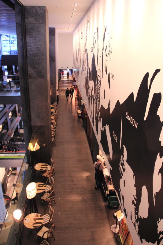 グランフロント大阪北館_006６Ｆ回廊.jpg