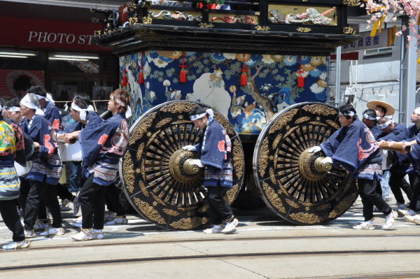 高岡御車山祭