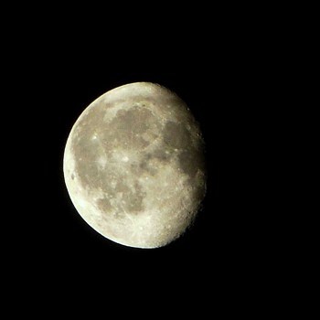 十八夜の月