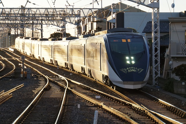 京成 スカイライナ－｢成田山開運号｣4