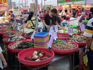 台南　花園夜市