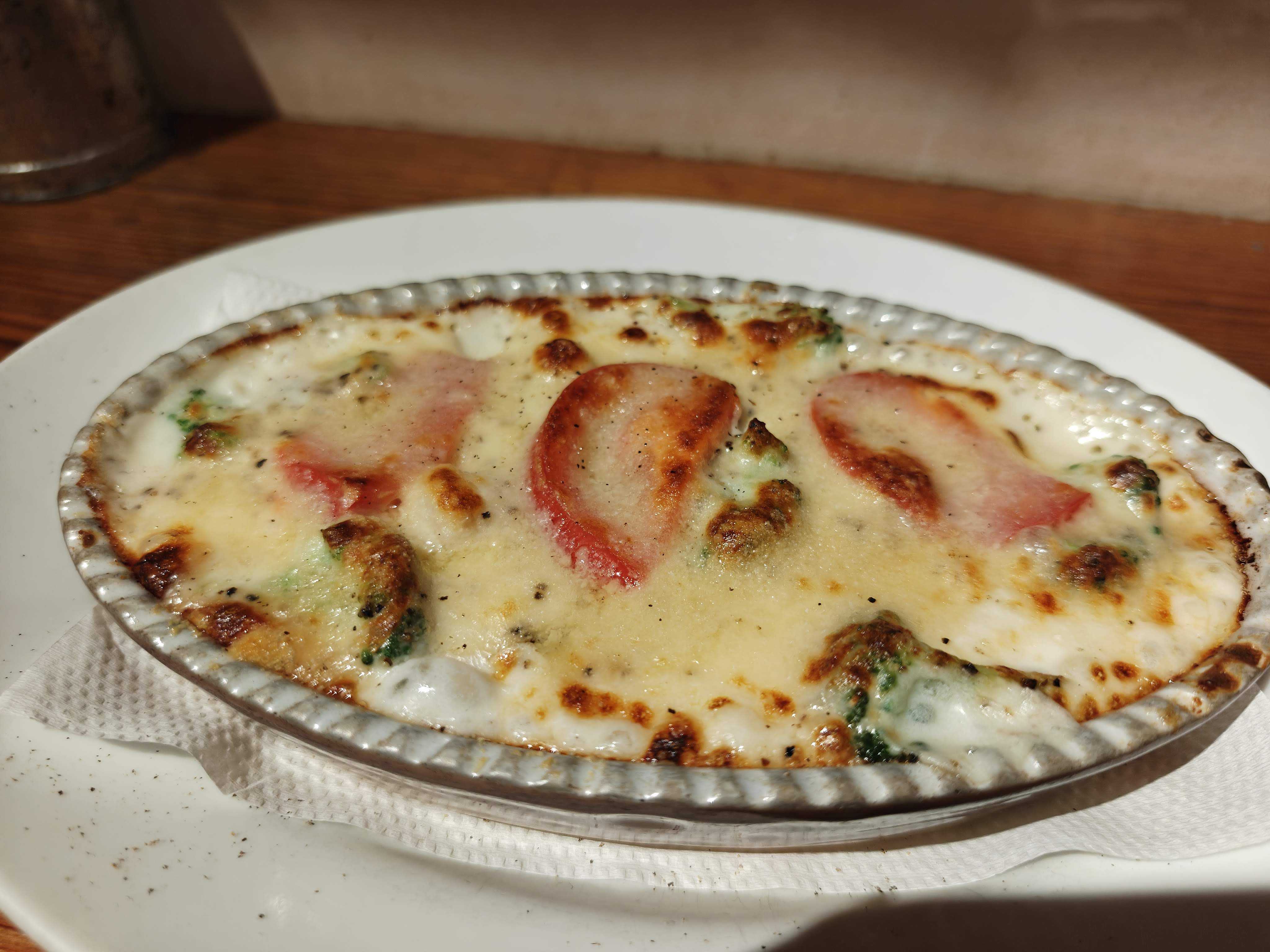 虎ノ門ランチ　ボッテガ ビオラ　本日のクリームパスタランチ