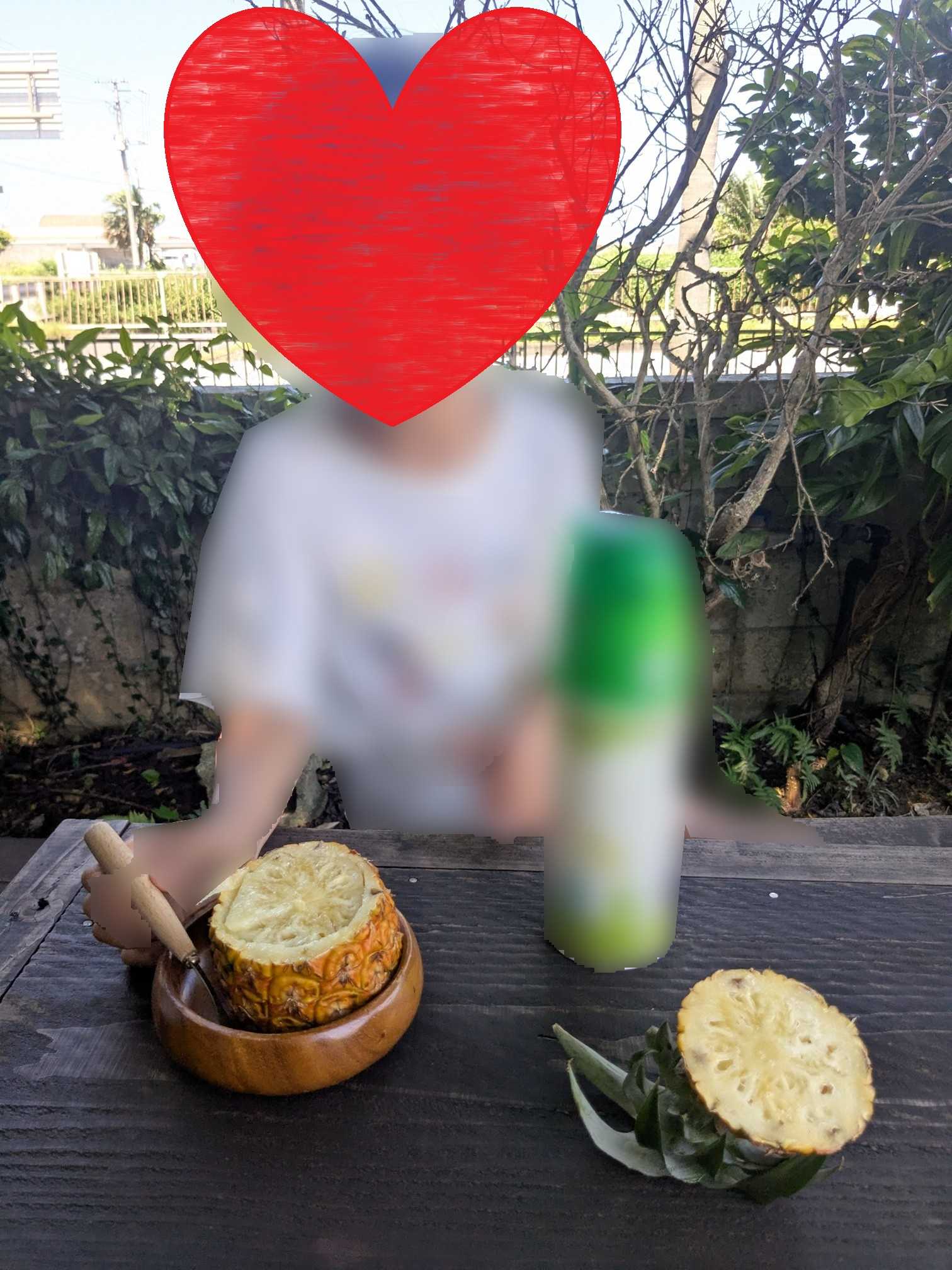 西表島　k子連れカフェ　西表の少年　まるごとピーチパイン