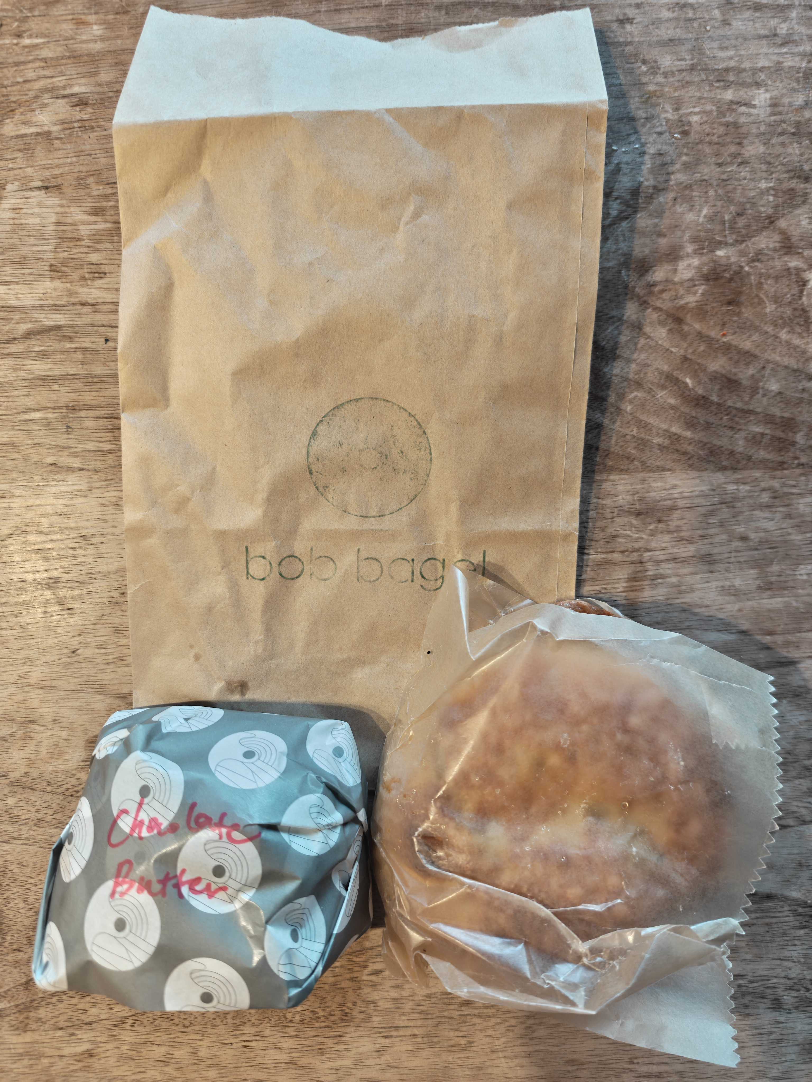 新馬場駅　bob bagel　購入品と無料紙袋