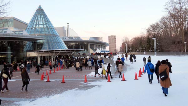 7 札幌 グッズ売場前スロープ 3日目 1533.JPG