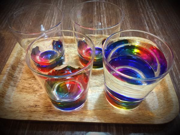 ニトリ 虹色になるコップ 幸せ家族計画ぅ 楽天ブログ
