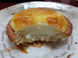焼きたてチーズタルト