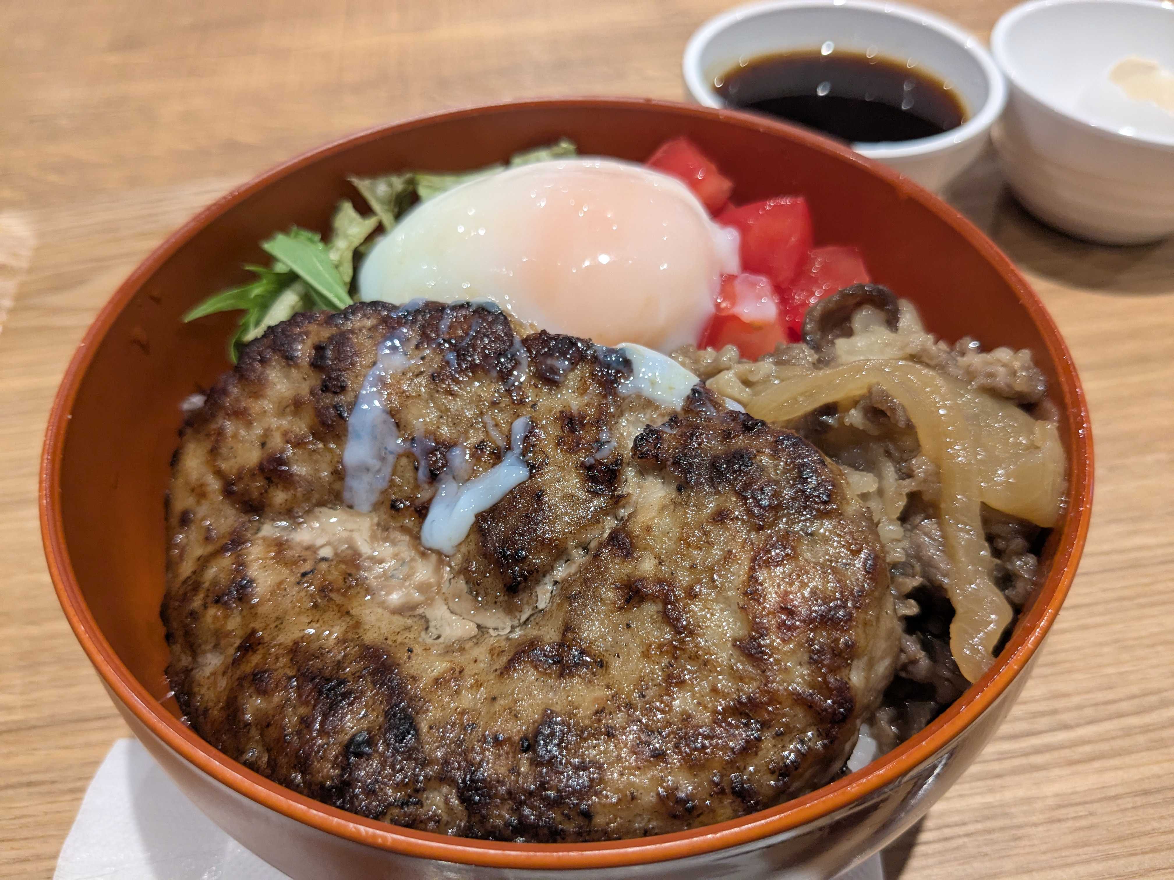 粗挽きぎゅうばーぐ大和亭 イオンモール幕張新都心店 お値打ちコンビ丼