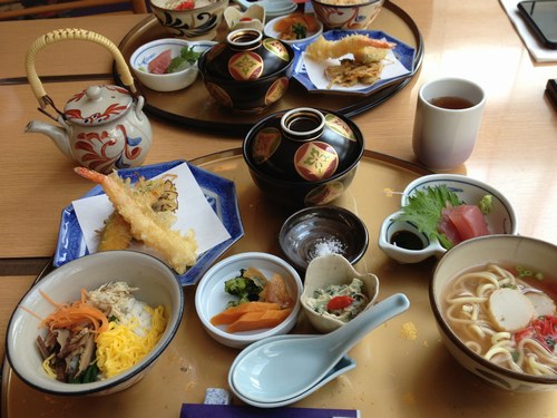 4昼食　琉球食１500.jpg