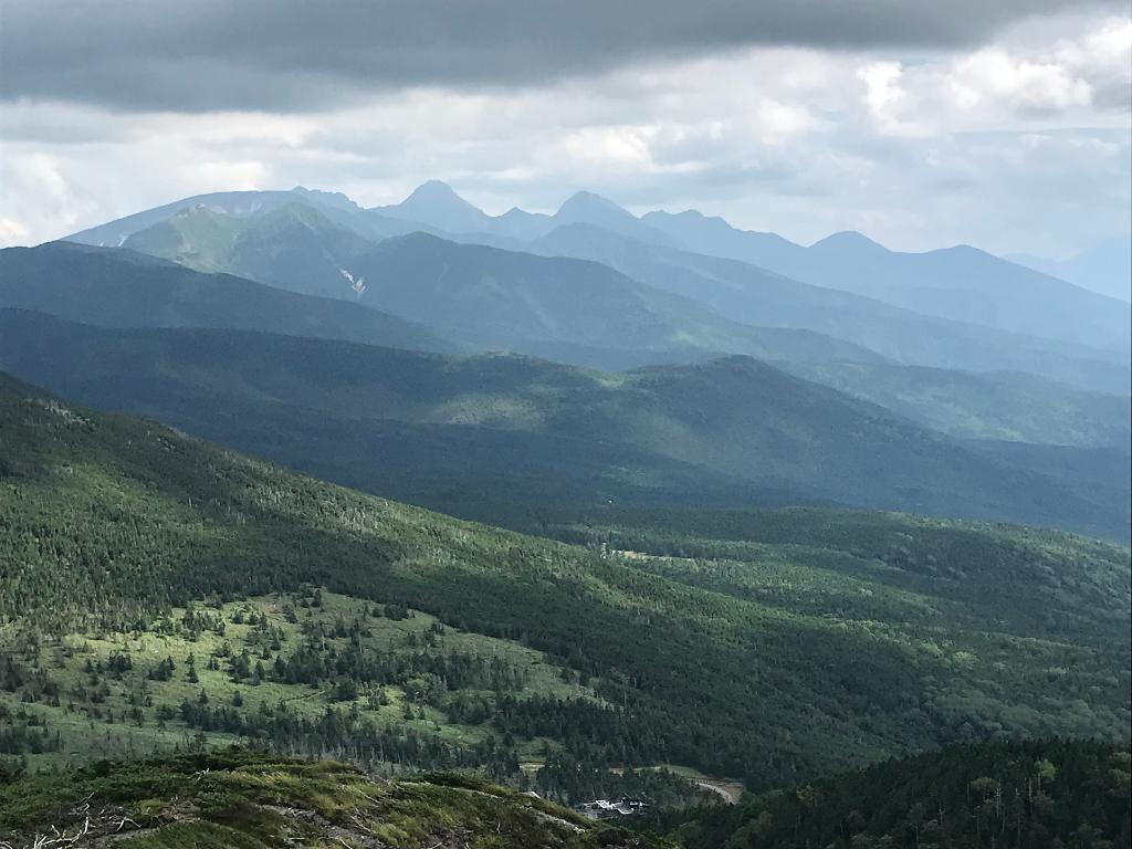 夏の北八ヶ岳 4 麦草峠 茶臼山 2384ｍ 縞枯山 2403ｍ 北横岳 2480ｍ 醍醐山と下部 しもべ 温泉 楽天ブログ