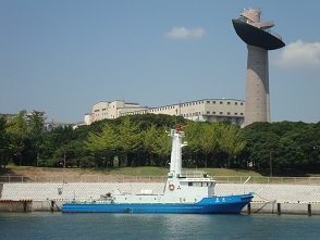 港公園と船.jpg