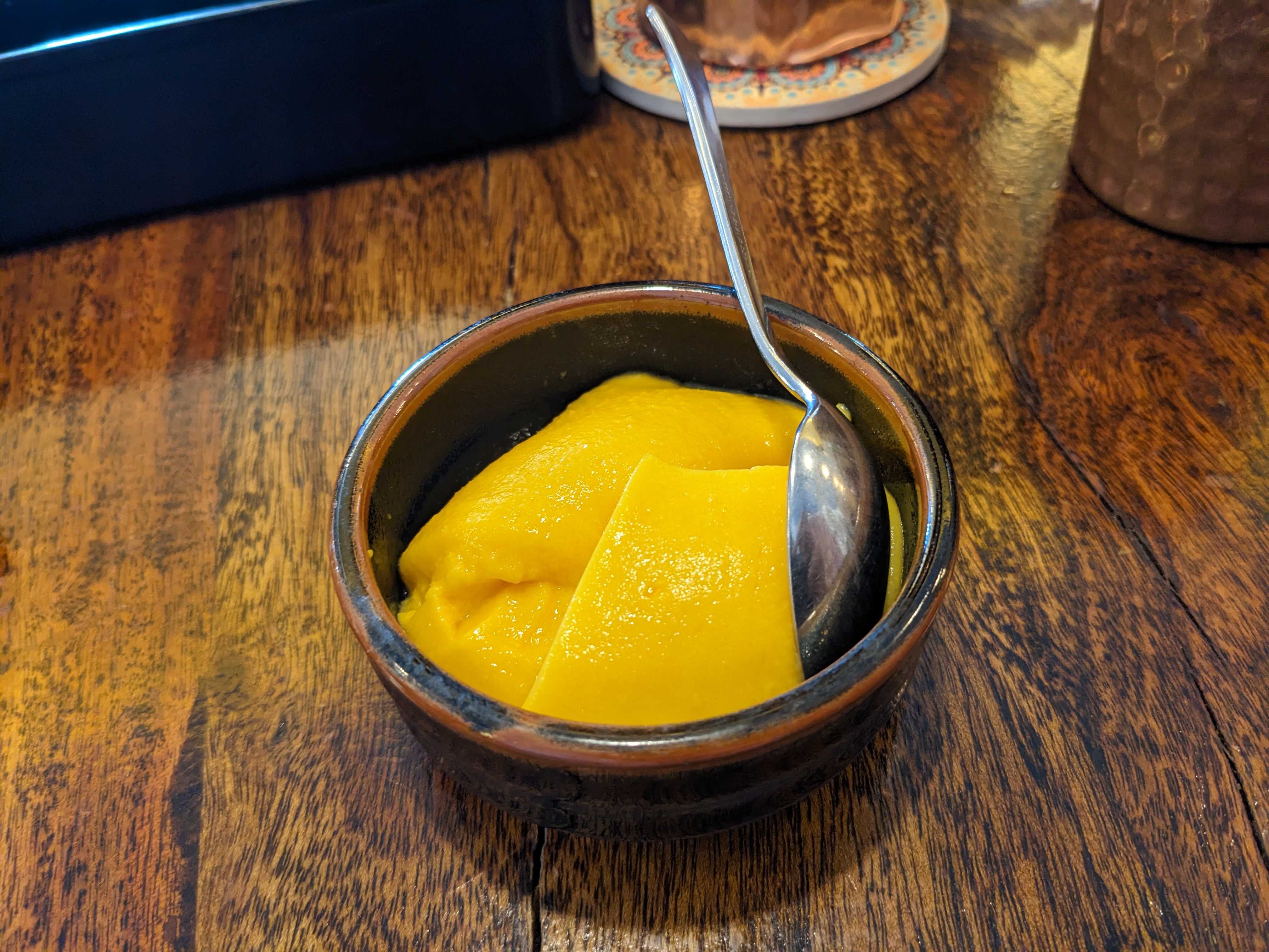 印度料理シタールのランチセットのマンゴープリン