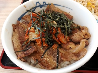 キムカル丼 (4).jpg