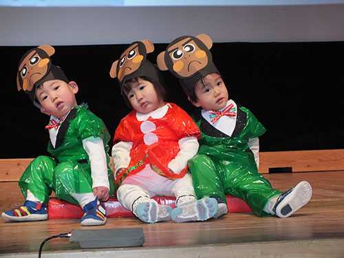 ばら組 １歳児 令和２年度 発表会 保育絵日記 楽天ブログ