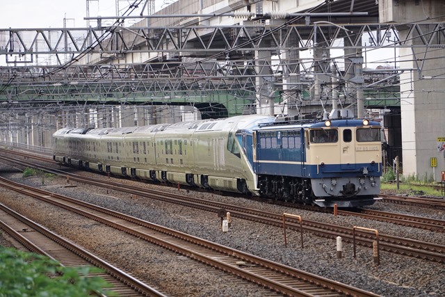 EF65 1105 国鉄色 牽引 「TRAIN SUITE 四季島」甲種2