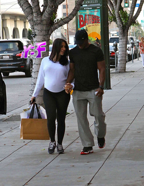 reggie-bush-wearing-air-jordan-xi-bred-01.jpeg