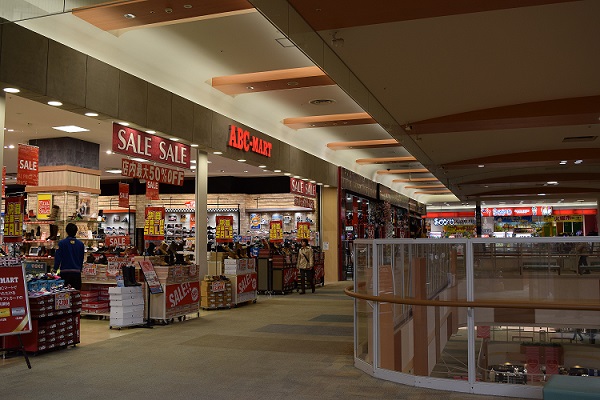 専門店街も豊富