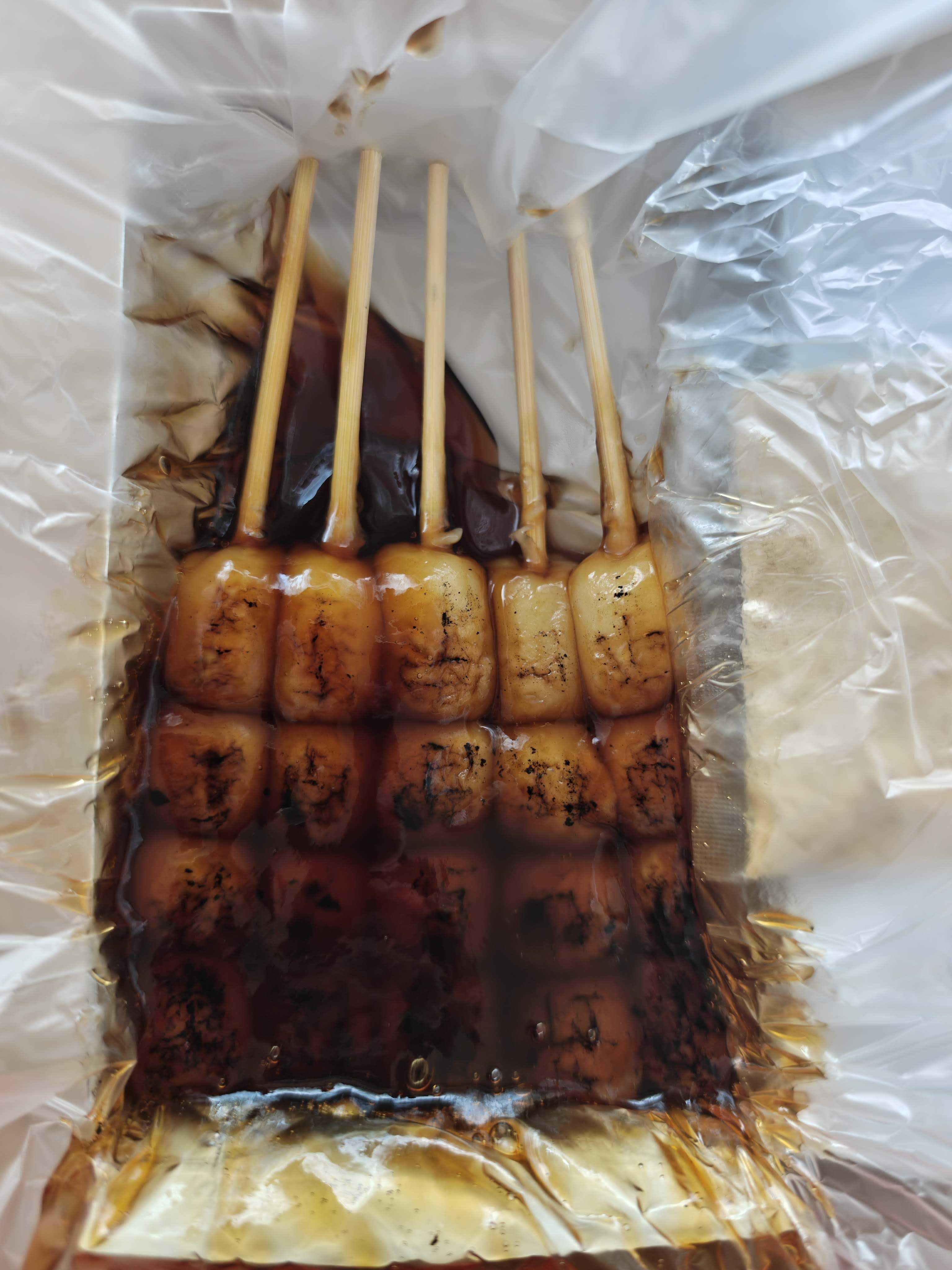 京都 三年坂（産寧坂） 藤菜美のみたらし団子　それと冷やし抹茶