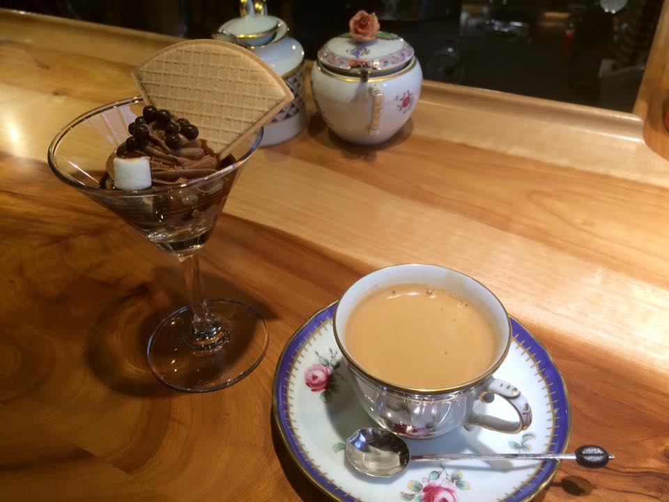 エスプレッソとチョコムースのセット
