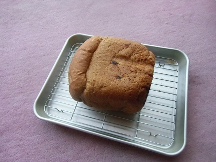 20130214チョコ入り食パンb.jpg