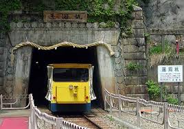 足尾銅山坑道.jpg