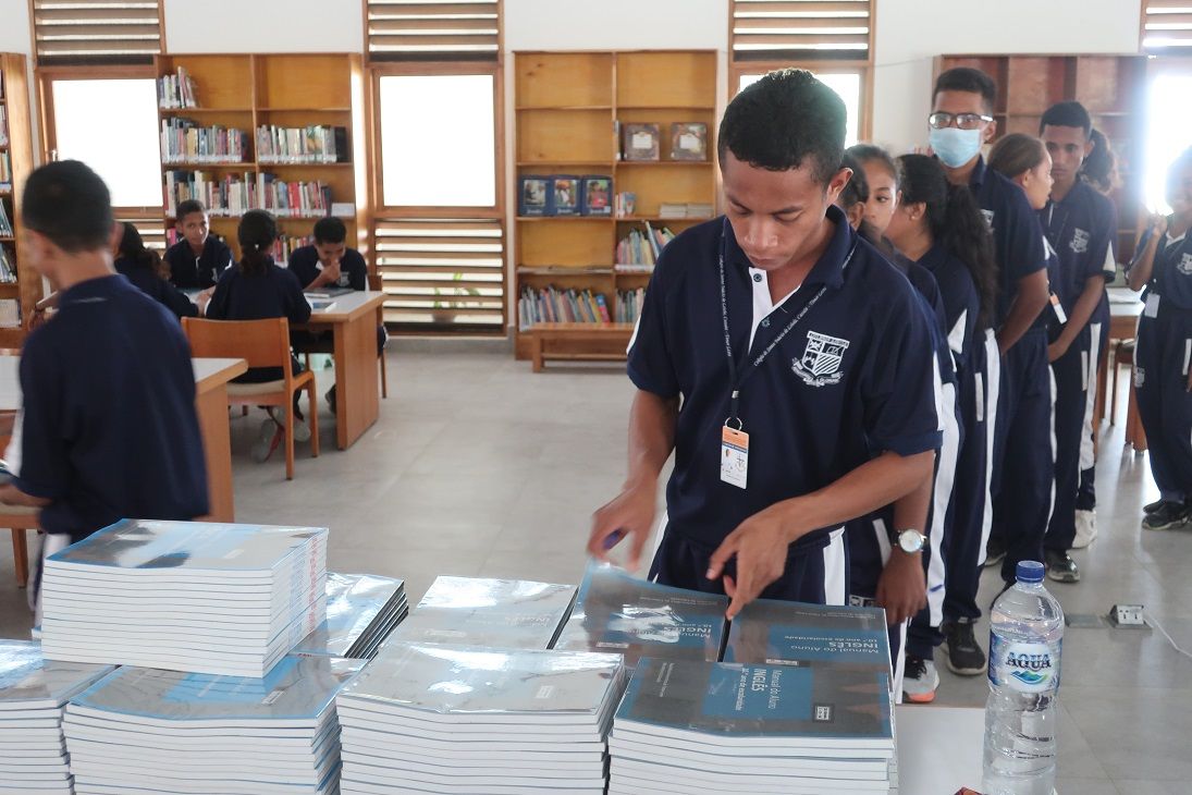 2日続けての図書館便り 教科書貸し出しの巻 Tropical East Timor ワニ通信 東ティモール 楽天ブログ